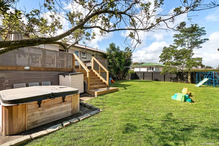 Photo of property in 14 Challinor Street, Pakuranga, Auckland, 2010