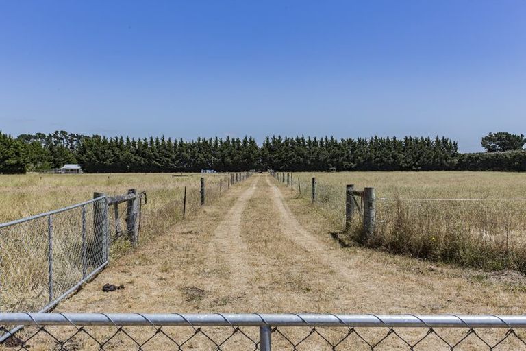 Photo of property in 690 Depot Road, Burnt Hill, Oxford, 7495