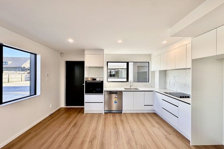 Photo of property in 9/239 Porchester Road, Takanini, 2112
