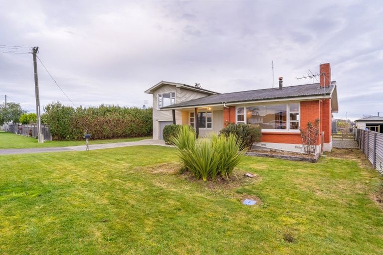 Photo of property in 71 Albert Street, Winton, 9720