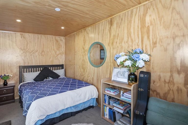 Photo of property in 17a Martin Avenue, Wakefield, 7025