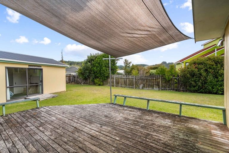 Photo of property in 107 Lorraine Place, Whangamata, 3620