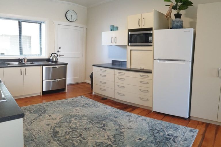 Photo of property in 69 Hutt Road, Petone, Lower Hutt, 5012