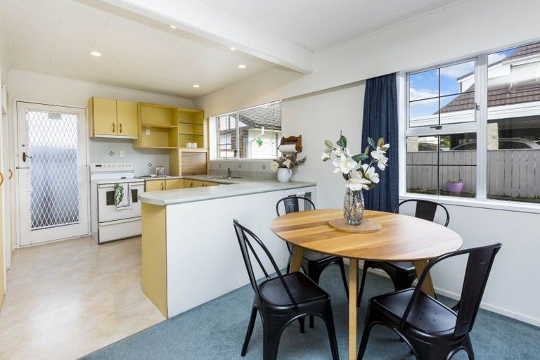 Photo of property in 41c Ludlam Crescent, Woburn, Lower Hutt, 5010