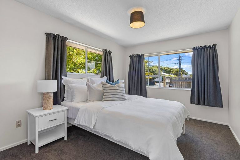 Photo of property in 24 Wades Avenue, Saint Martins, Christchurch, 8022