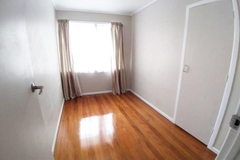 Photo of property in 3 Roband Avenue, Glenfield, Auckland, 0629