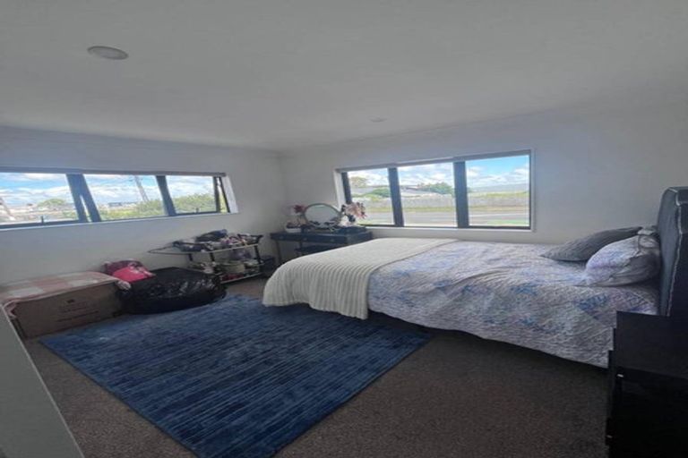 Photo of property in 160a Browns Road, Manurewa, Auckland, 2102