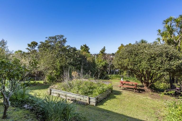 Photo of property in 80 Arran Road, Browns Bay, Auckland, 0630