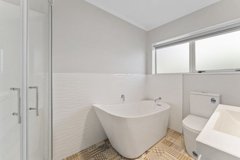 Photo of property in 15b Ross Grove, Paraparaumu, 5032