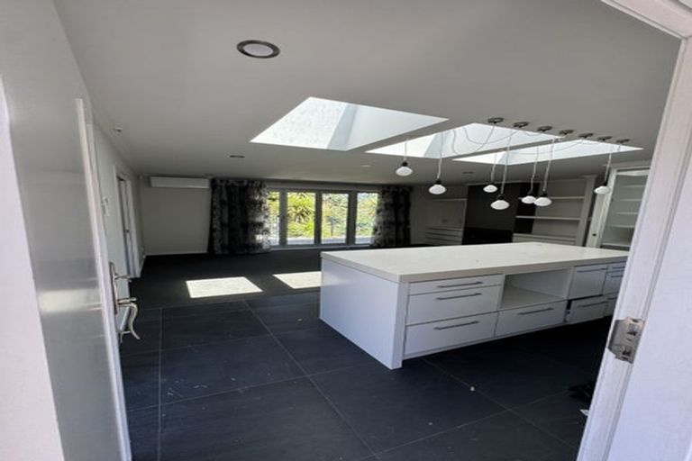 Photo of property in 2/82 Sartors Avenue, Browns Bay, Auckland, 0630