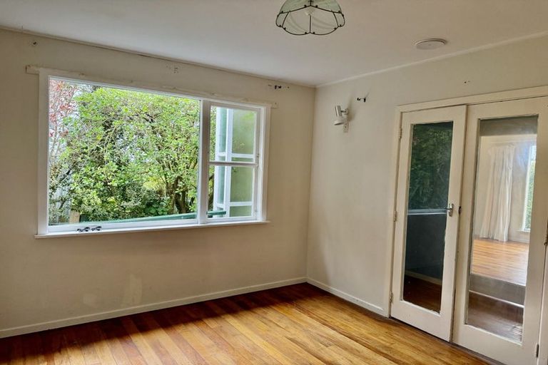 Photo of property in 13 Williamson Way, Karori, Wellington, 6012