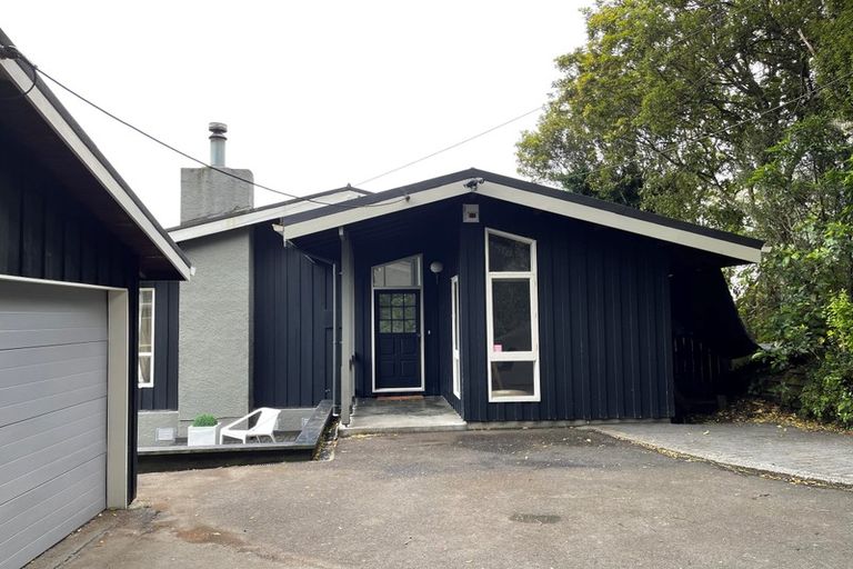 Photo of property in 30b Collier Avenue, Karori, Wellington, 6012