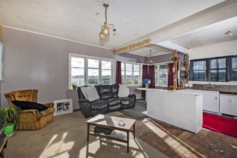 Photo of property in 26 View Road, Hikurangi, 0114