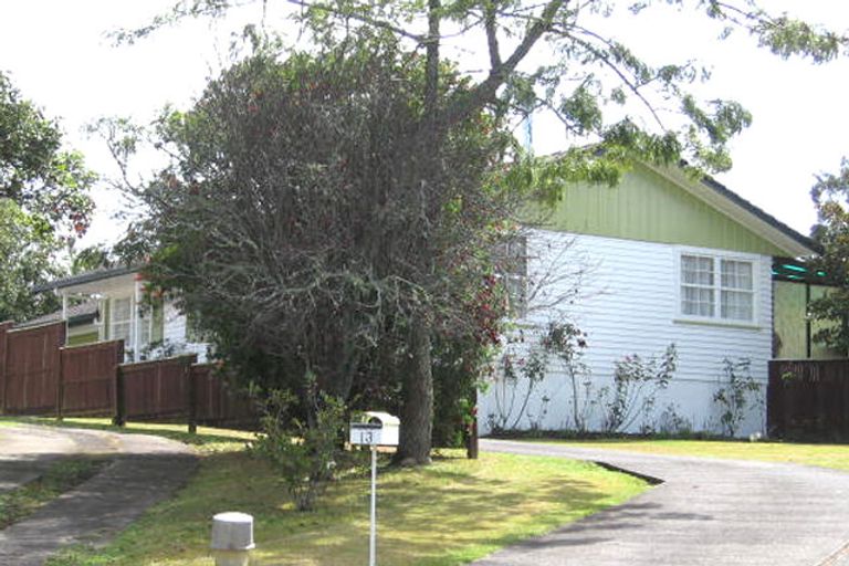 Photo of property in 13 Karo Place, Glendene, Auckland, 0602