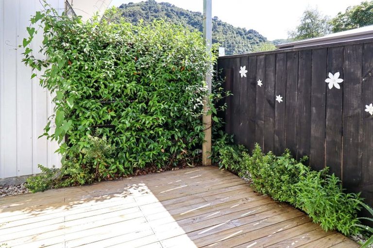 Photo of property in 208a California Drive, Totara Park, Upper Hutt, 5018