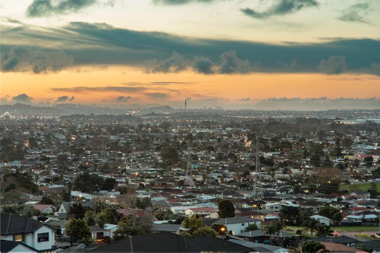 Photo of property in 132 Redoubt Road, Goodwood Heights, Auckland, 2105