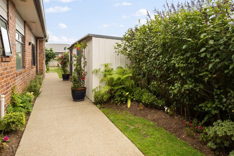 Photo of property in 1 Ringwood Place, Whitianga, 3510