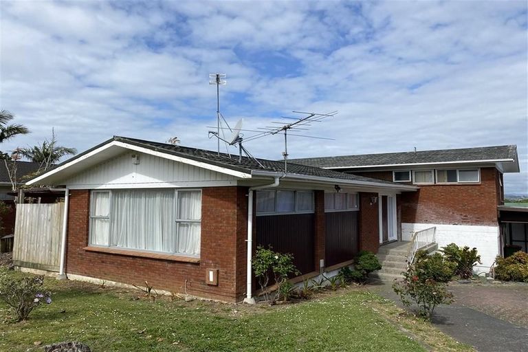 Photo of property in 3 The Crest, Sunnyhills, Auckland, 2010