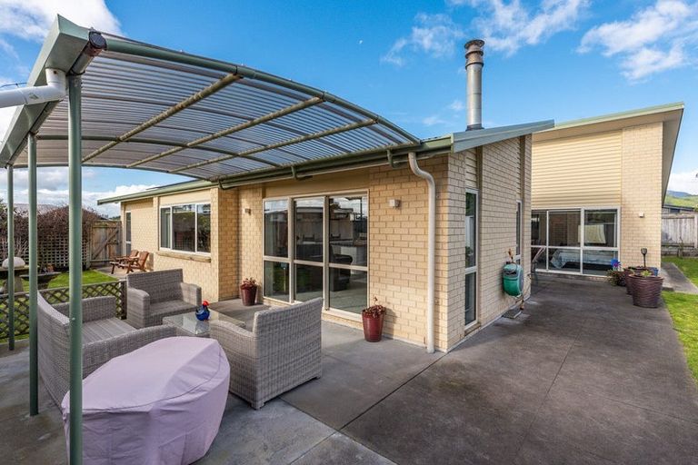 Photo of property in 36 Pharazyn Avenue, Waikanae Beach, Waikanae, 5036