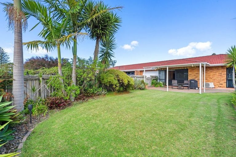 Photo of property in 14b Weiti Road, Orewa, 0931