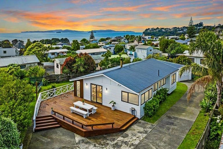 Photo of property in 22 Kawau View Road, Snells Beach, 0920