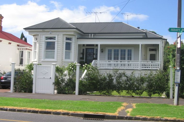 Photo of property in 58 Albert Road, Devonport, Auckland, 0624