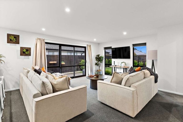 Photo of property in 14 Te Whariki Street, Marshland, Christchurch, 8083