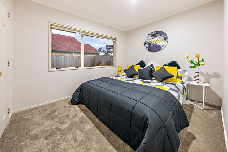 Photo of property in 31 Muirfield Street, Wattle Downs, Auckland, 2103