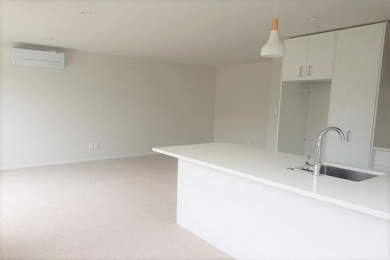 Photo of property in 42 Pateke Drive, Kenepuru, Porirua, 5022