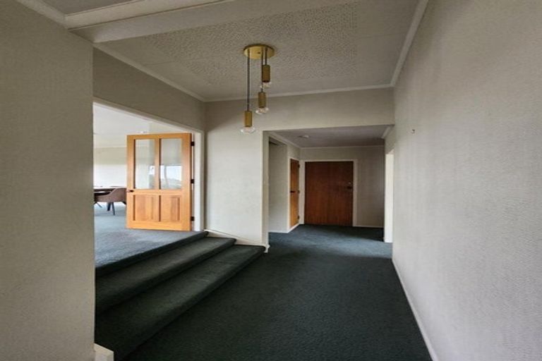 Photo of property in 8b Julian Place, Westown, New Plymouth, 4310