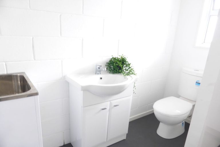 Photo of property in 6/5 Waione Street, Petone, Lower Hutt, 5012