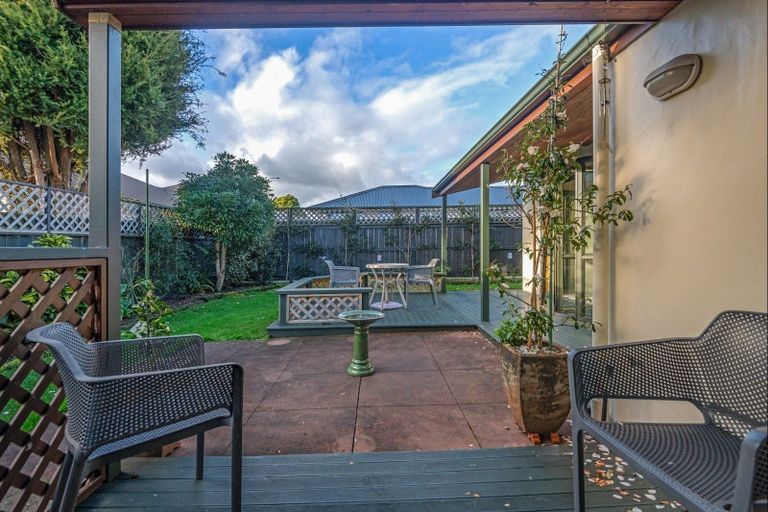 Photo of property in 4 Jensen Street, Hokowhitu, Palmerston North, 4410