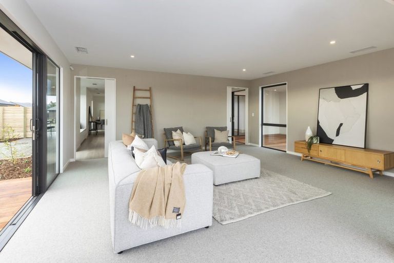 Photo of property in 90 Ridgeland Way, West Melton, 7618