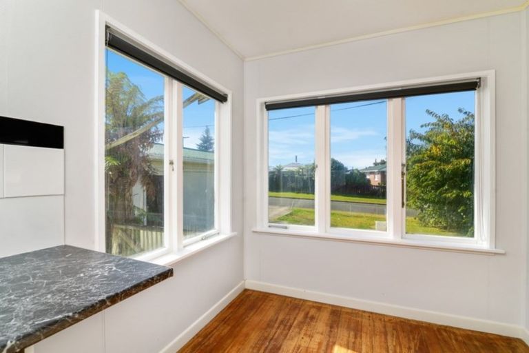 Photo of property in 2 Park Road, Western Heights, Rotorua, 3015