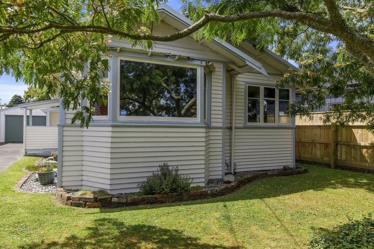 Photo of property in 35 Murray Street, Wallaceville, Upper Hutt, 5018
