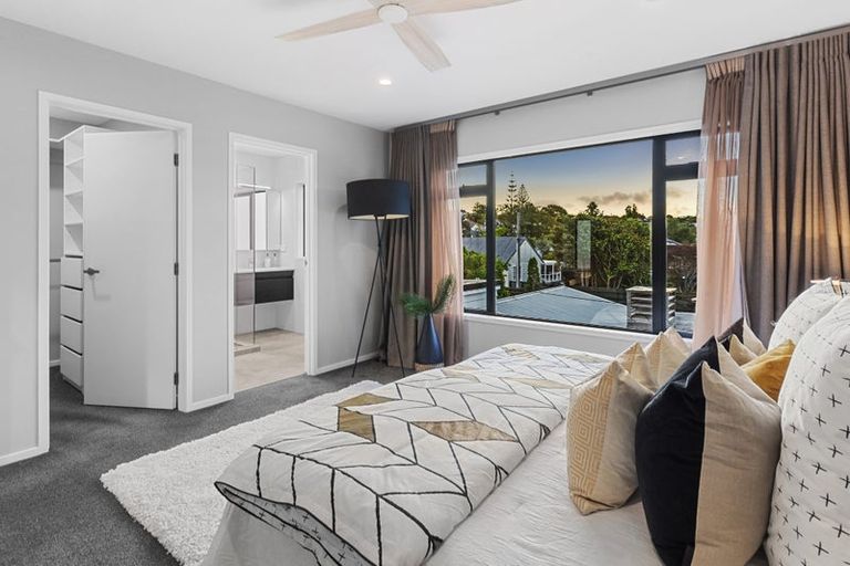 Photo of property in 4 Livingstone Street, Milford, Auckland, 0620