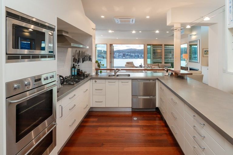 Photo of property in 20 The Crescent, Roseneath, Wellington, 6011