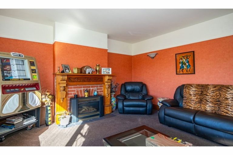 Photo of property in 4 Seaview Terrace, Bluff Hill, Napier, 4110