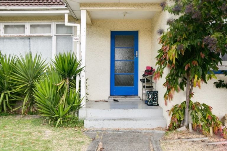 Photo of property in 144 Carlyle Street, Napier South, Napier, 4110