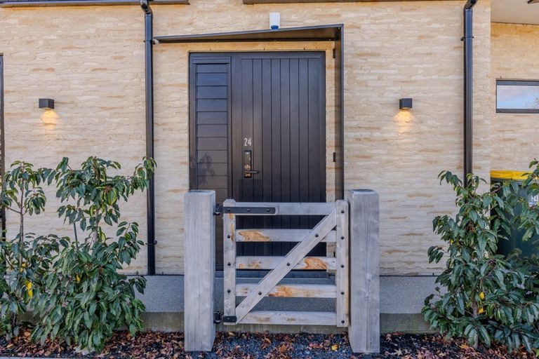 Photo of property in 24 Bellfield Lane, Wanaka, 9305