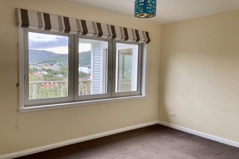 Photo of property in 11 Bankot Crescent, Ngaio, Wellington, 6035