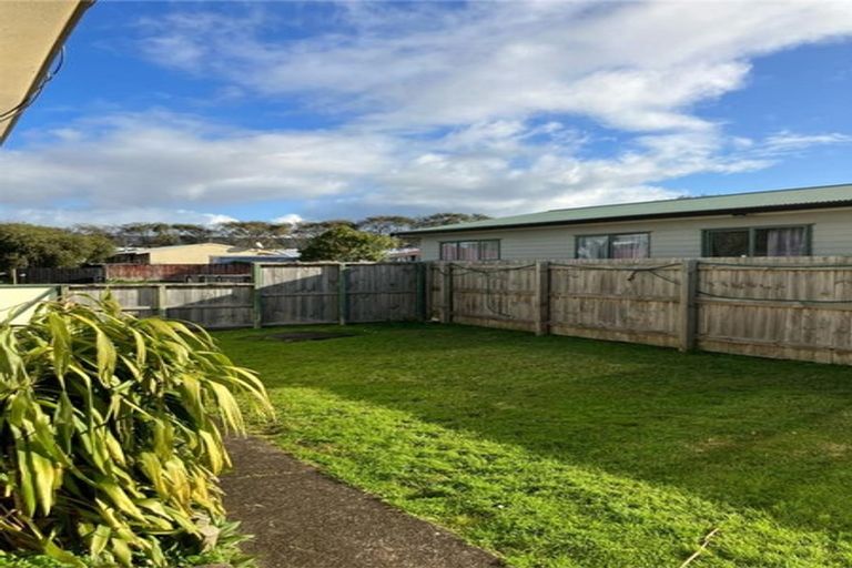 Photo of property in 15 Madill Street, Tuakau, 2121