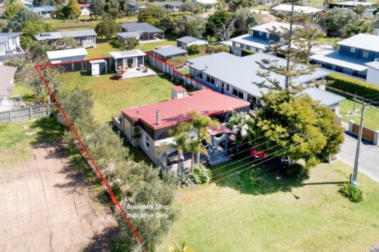Photo of property in 115 Mary Road, Whangamata, 3620