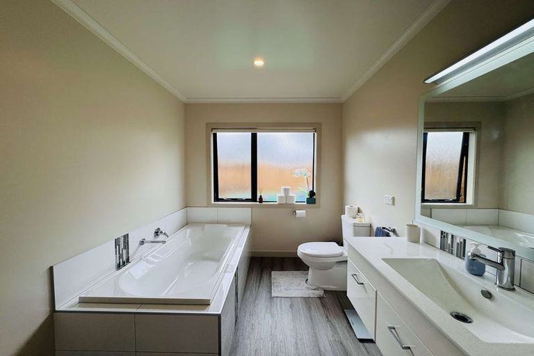 Photo of property in 95 Tremaine Avenue, Westbrook, Palmerston North, 4412