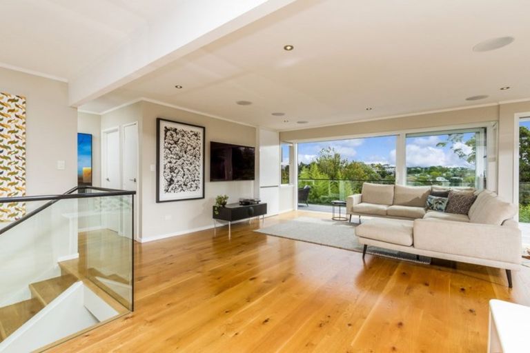 Photo of property in 2/65 Park Rise, Campbells Bay, Auckland, 0630