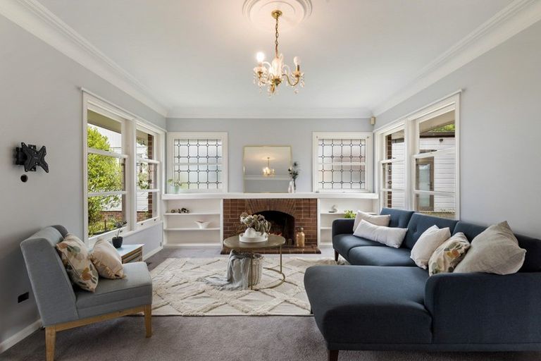 Photo of property in 31 Norwood Road, Bayswater, Auckland, 0622