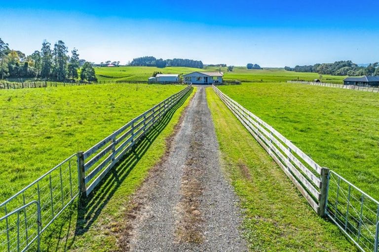 Photo of property in 218 Taipo Road, Rongotea, Palmerston North, 4476