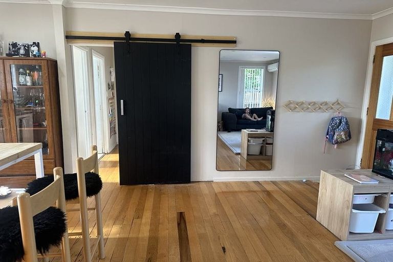 Photo of property in 3 Kamaka Road, Mangere Bridge, Auckland, 2022