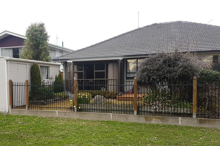 Photo of property in 3 Farnham Place, Ilam, Christchurch, 8041