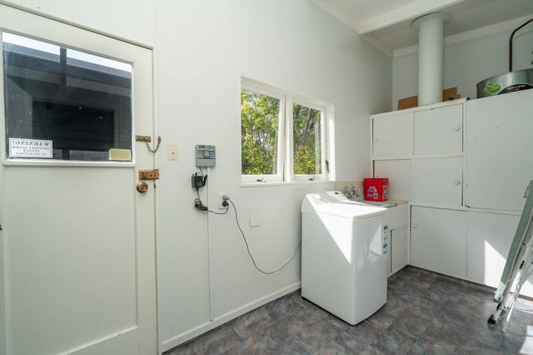 Photo of property in 14 Parata Street, Two Mile Bay, Taupo, 3330